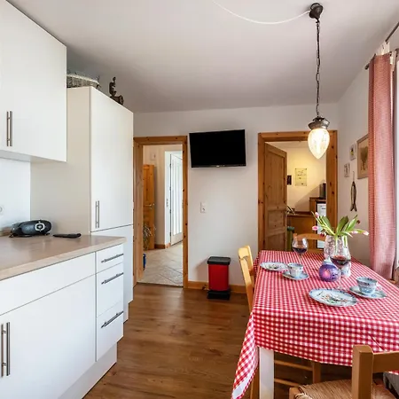 Haus Marschblick بيت للعطل